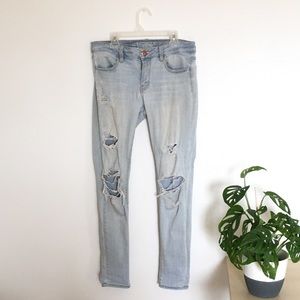 Light Wash Ripped/Distressed Jeggings